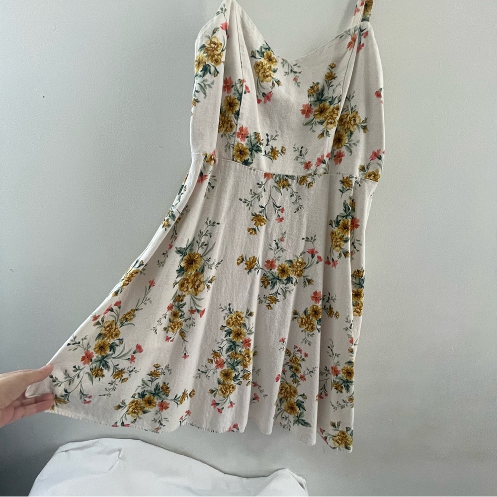 Old Navy Cream Pleated Sundress with Flutter Sleeves